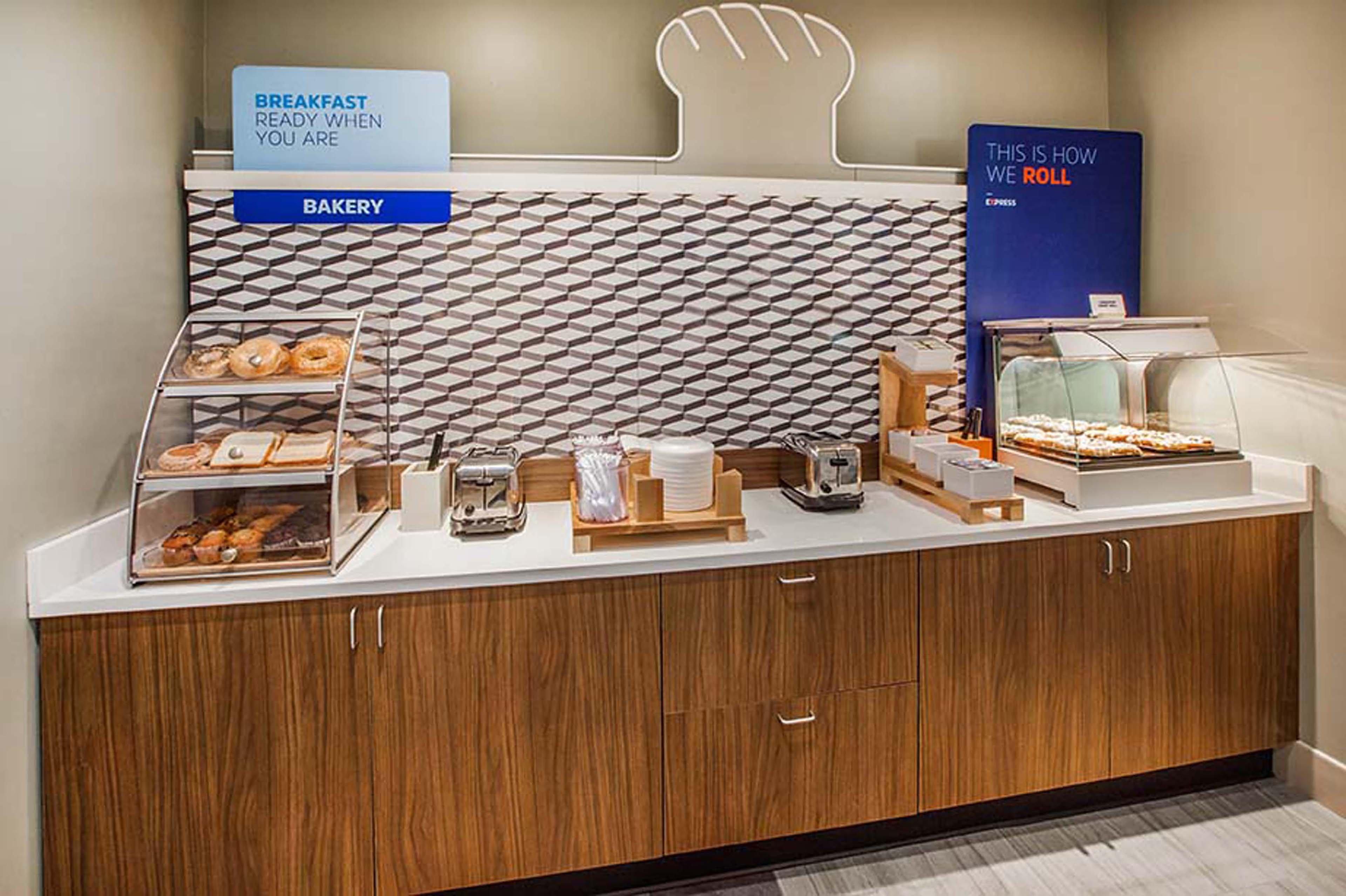 Holiday Inn Express Washington Dc Silver Spring By Ihg Dış mekan fotoğraf