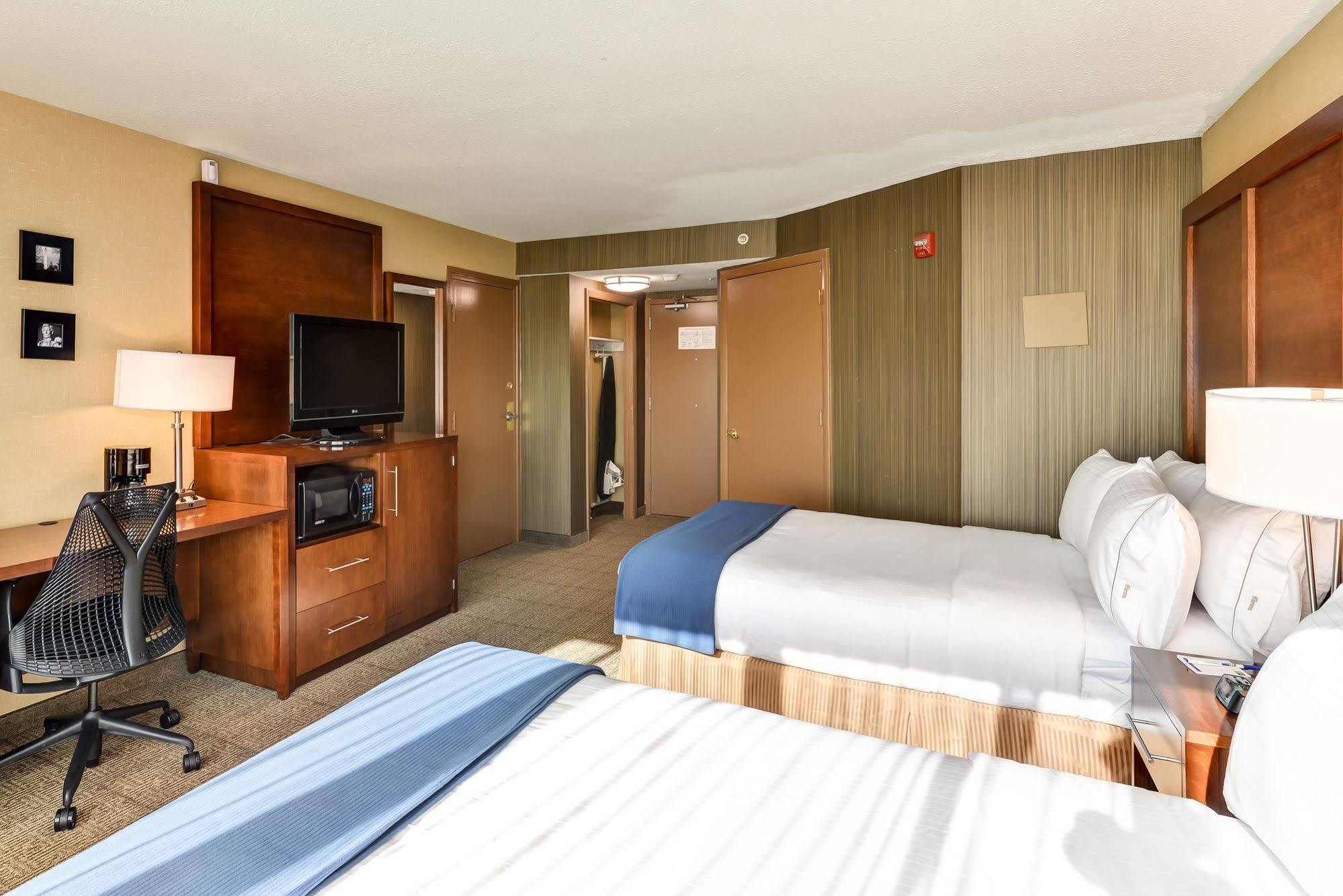 Holiday Inn Express Washington Dc Silver Spring By Ihg Dış mekan fotoğraf