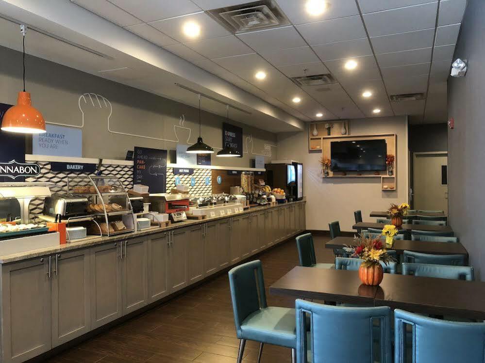 Holiday Inn Express Washington Dc Silver Spring By Ihg Dış mekan fotoğraf